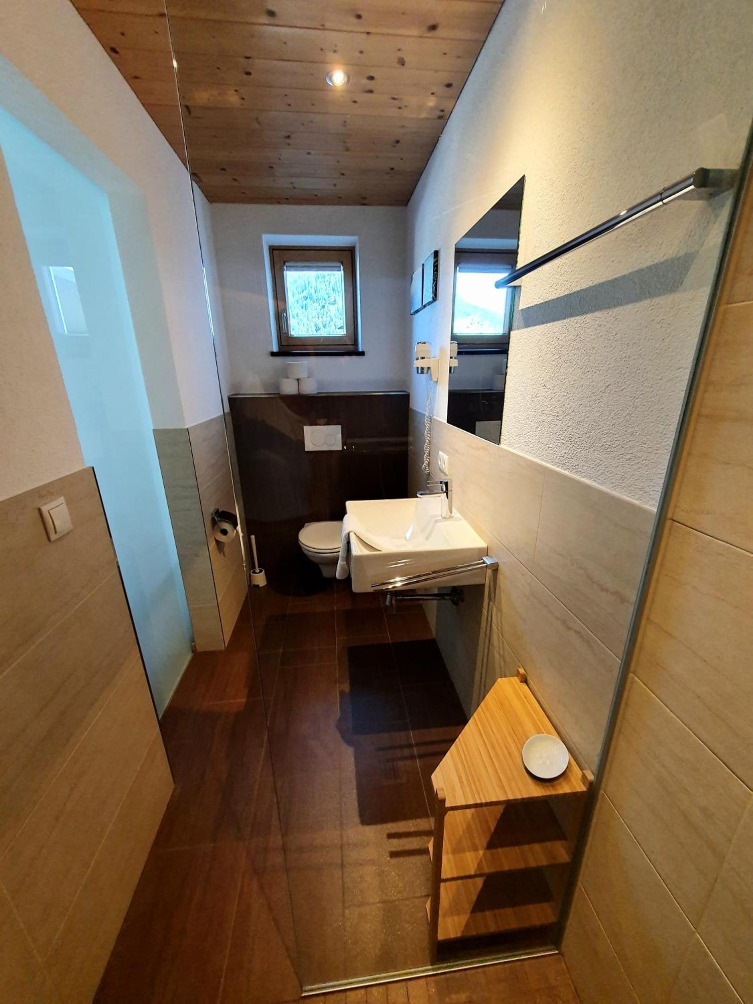 Ferienwohnung Valbel St. Anton am Arlberg Exterior foto